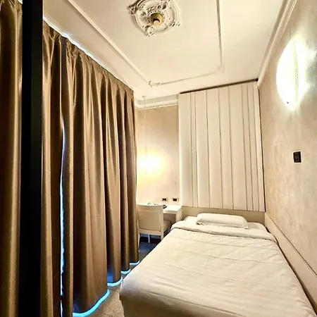 Hotel Mythos Milano
