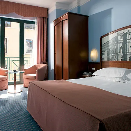 Mythos Hotel Milán