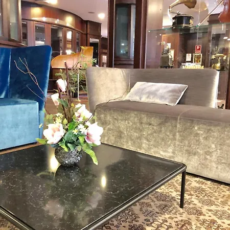 Mythos Отель 3*