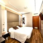 Mythos Szálloda 3*