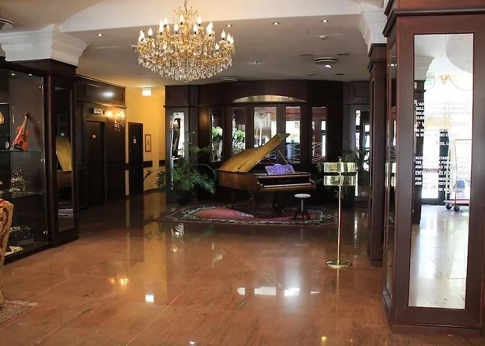Hotel Mythos Milaan