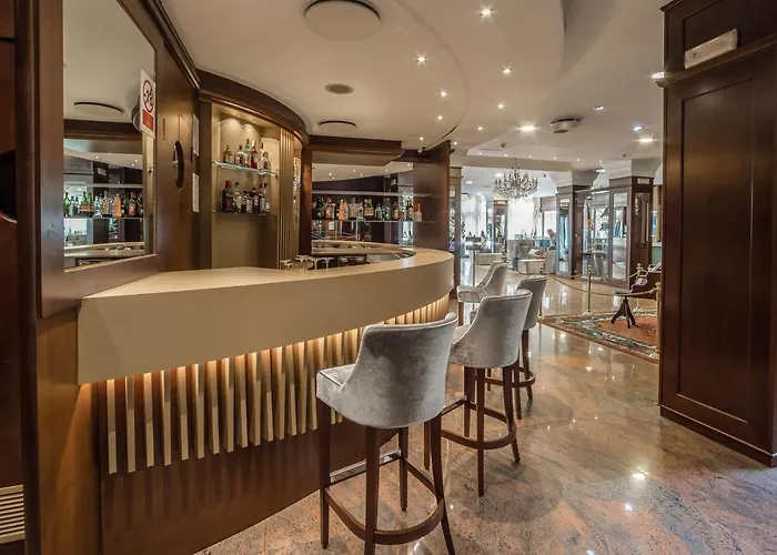Hotel Mythos Milaan